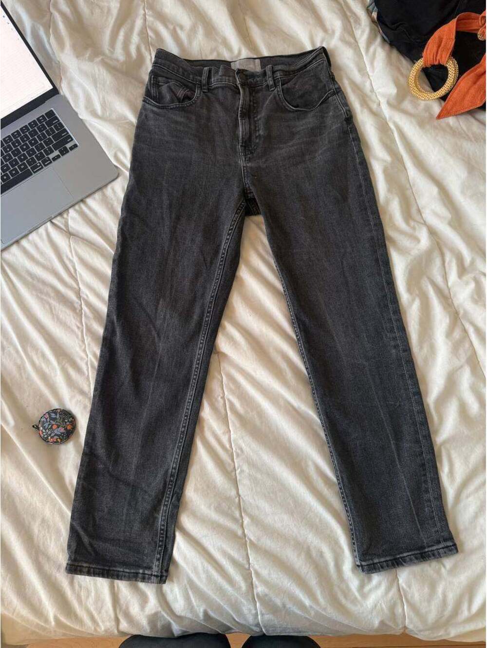 Everlane The Cheeky Jean High Rise Straight Leg in Washed Charcoal Gray, Size 28